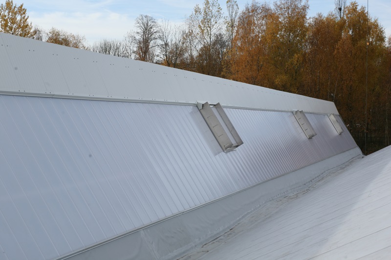 Luminatoare tip banda Lamilux W si R - forma plata