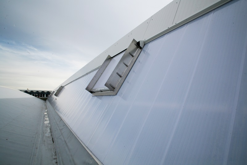 Luminatoare tip banda Lamilux W si R - forma plata