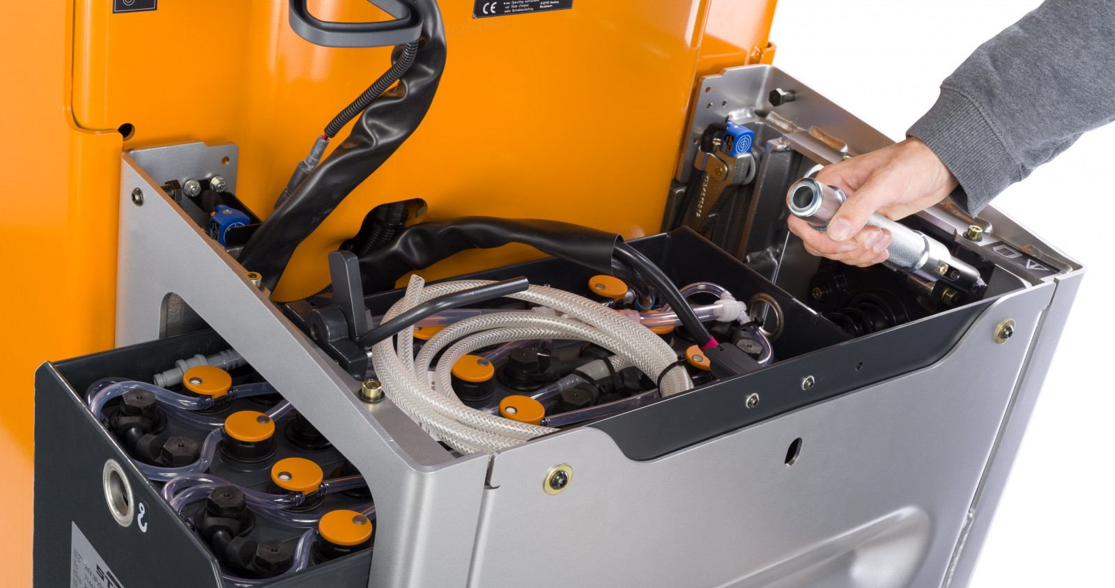 Transpalet cu operare la mica inaltime cu platforma operator STILL SXH 20