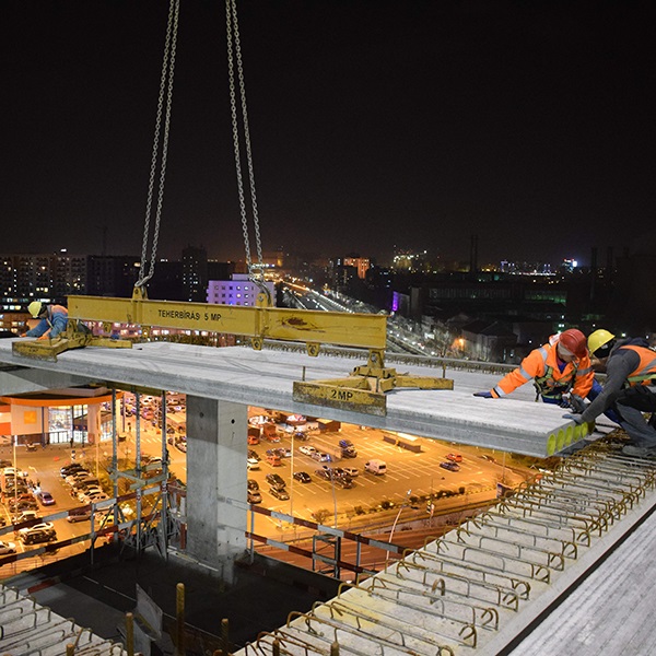 Fasii prefabricate cu goluri SW Umwelttechnik - The Bridge, Bucuresti 2016