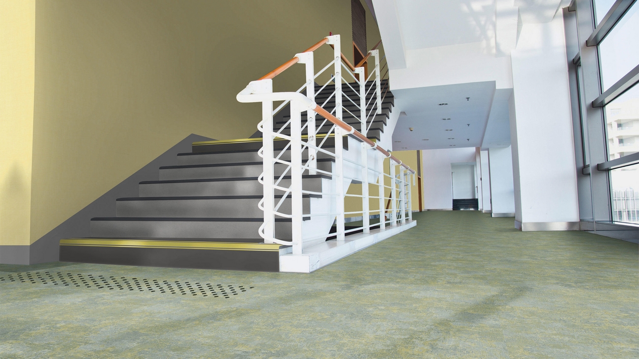 Pardoseli Tarkett antiderapante din PVC Tapiflex Stairs