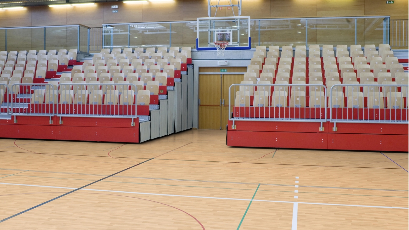 Pardoseli sportive din lemn elastice in arie Tarkett Proflex M