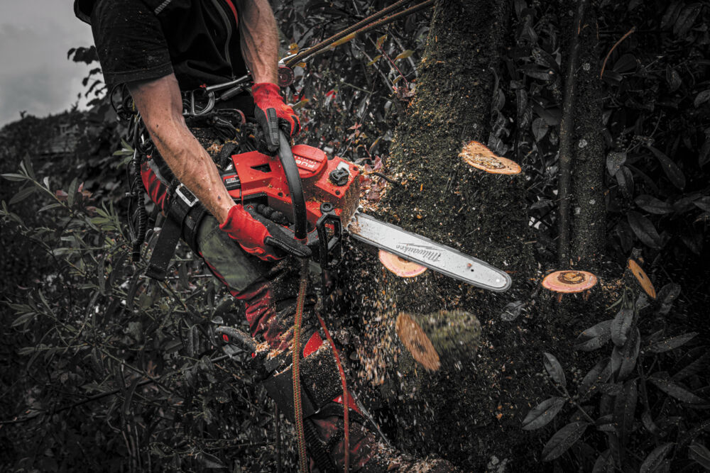 Fierastrau top handle cu lant Milwaukee M18 FUEL™ 35 cm - M18 FTHCHS35-802