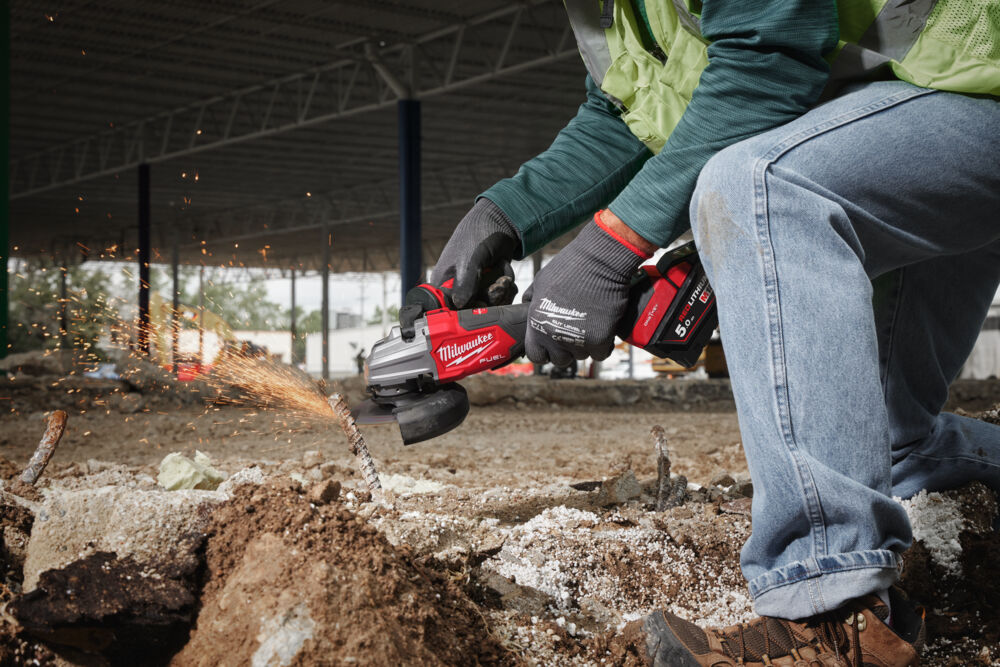 Polizor unghiular 125 mm cu viteza variabila Milwaukee M18 FUEL™ONE-KEY™ - M18 FSAGSVO125X-502X