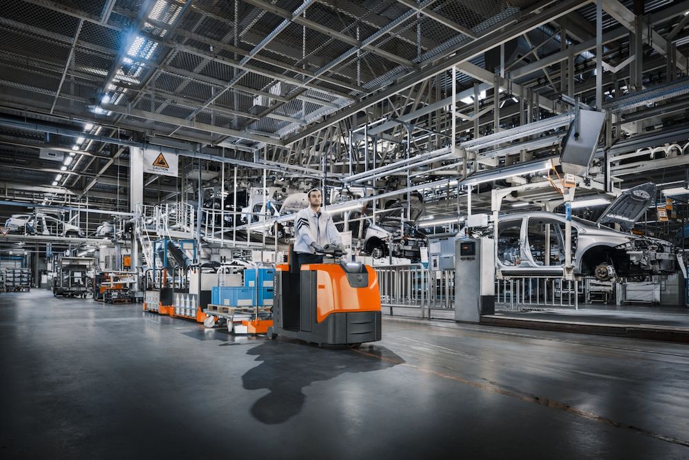 Echipament electric de tractare cu operator in picioare Tracto seria S