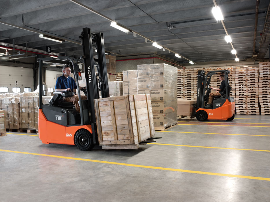 Electrostivuitor cu 3 roti Toyota Traigo 24
