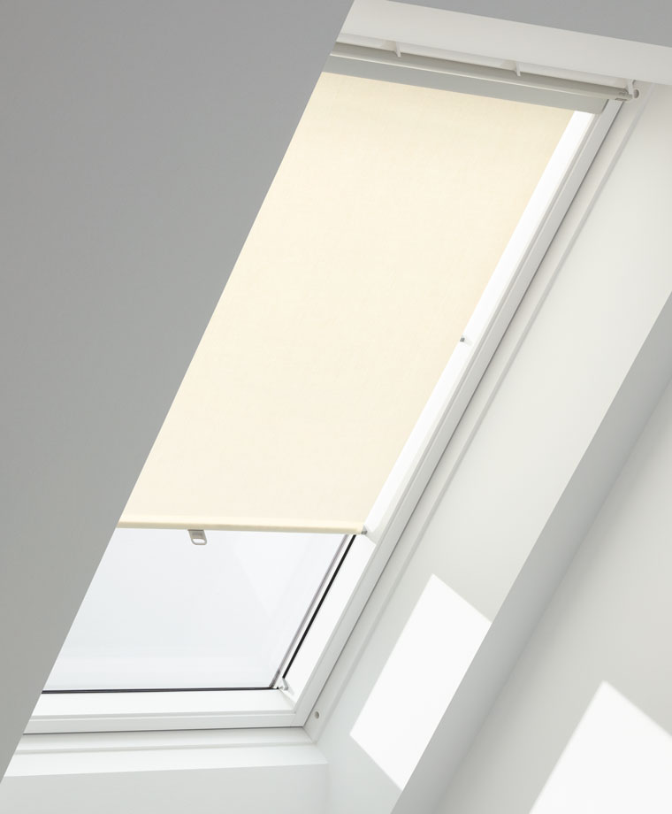 RHL - Rulou semi-transparent pentru ferestrele de mansarda VELUX