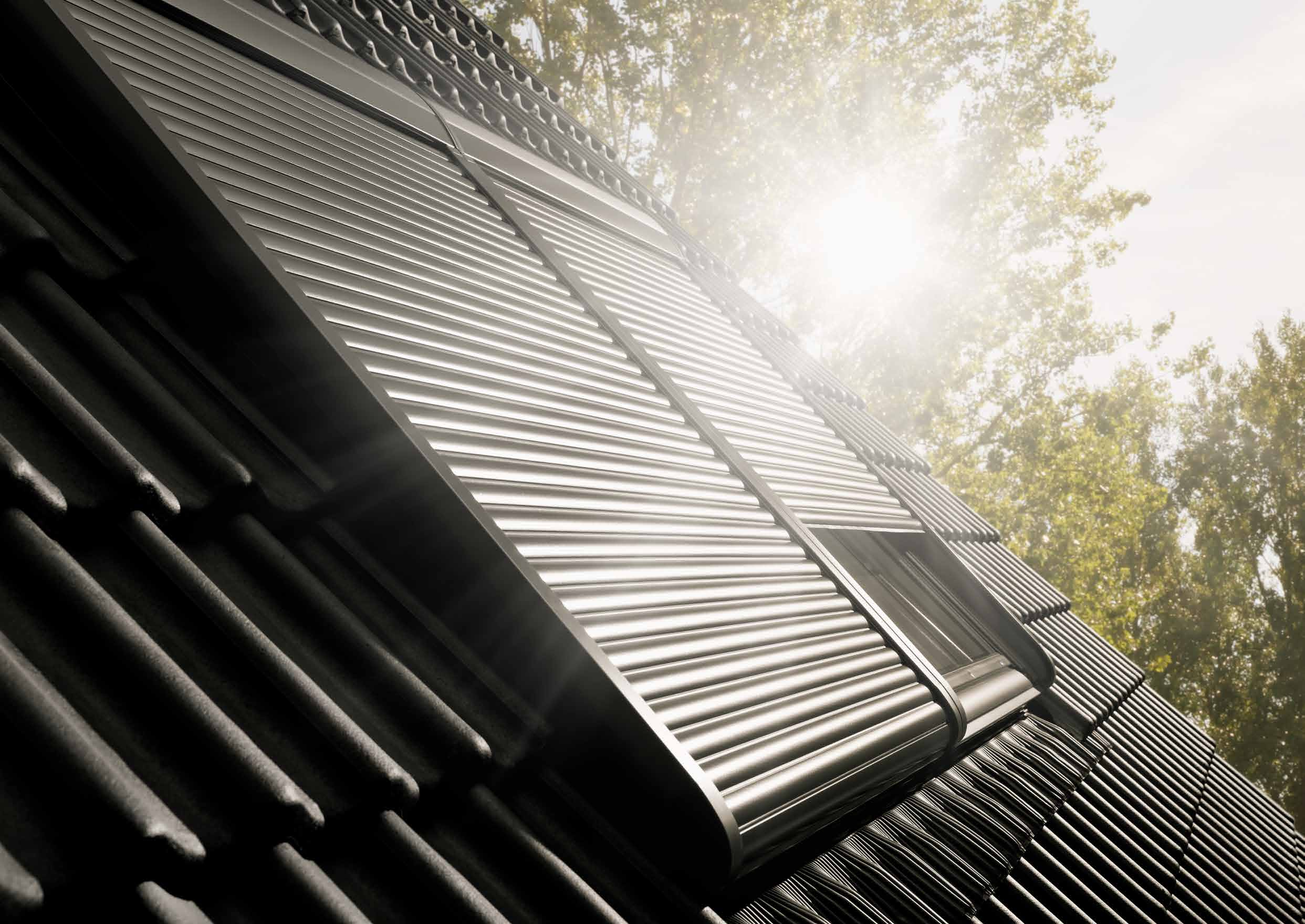 SML si SSL - Roleta exterioara economica VELUX