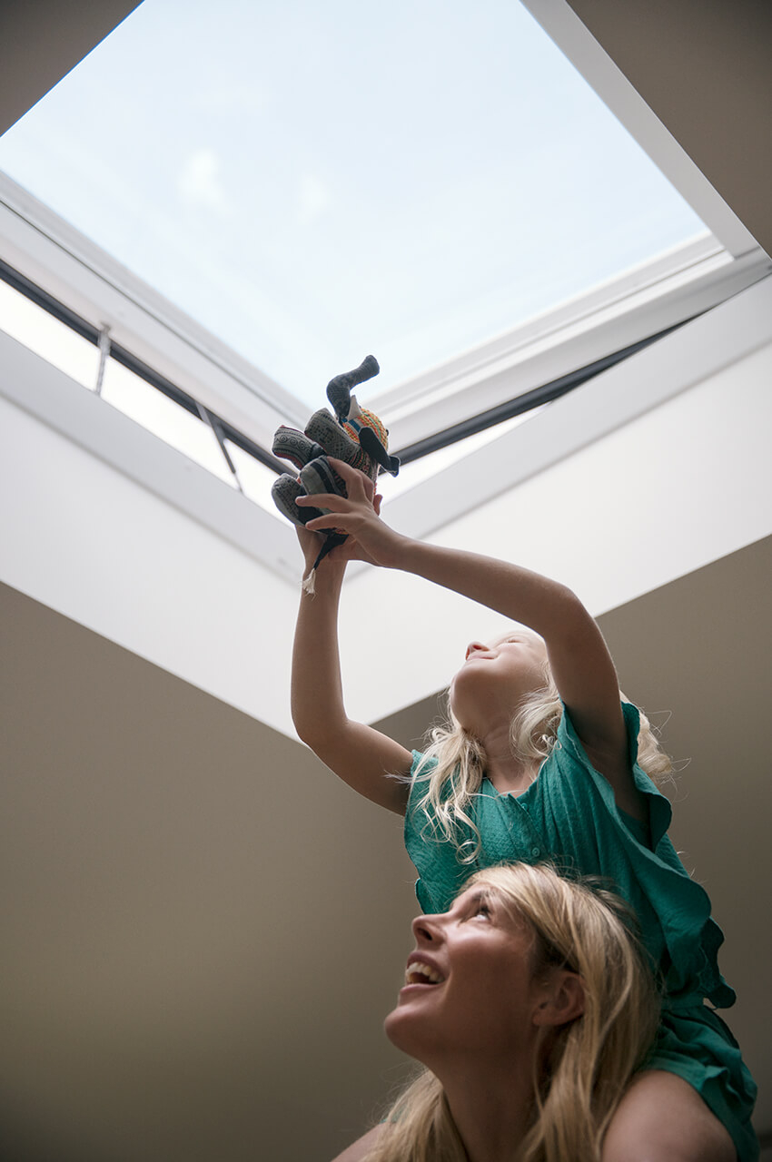 CFP, CVP, ISD - Fereastra VELUX cu cupola acrilica pentru acoperis terasa