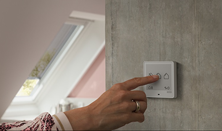 Sistem de control inteligent VELUX Touch KLR 300